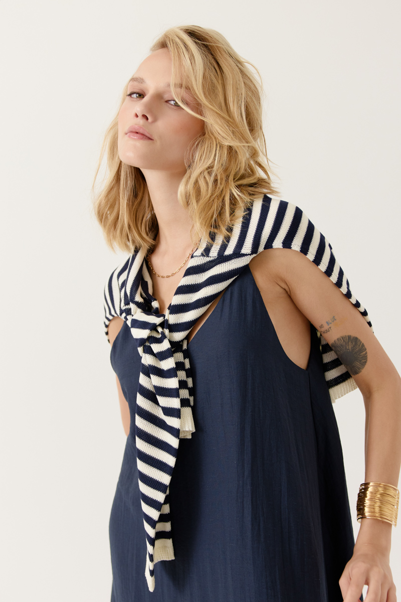 VESTIDO LARGO BROOKE COLOR AZUL MARINO 2